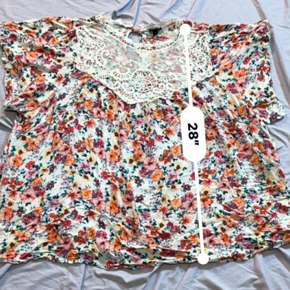 Torrid PLUS SIZE 6 Floral Chiffon Rayon Blouse with mesh and embroidered accents - Picture 8 of 13